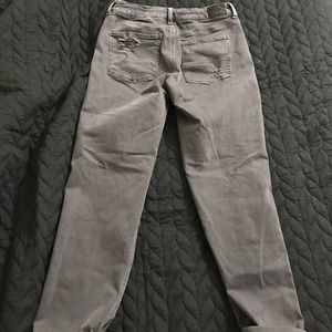 Women’s AE tomgirl jeans